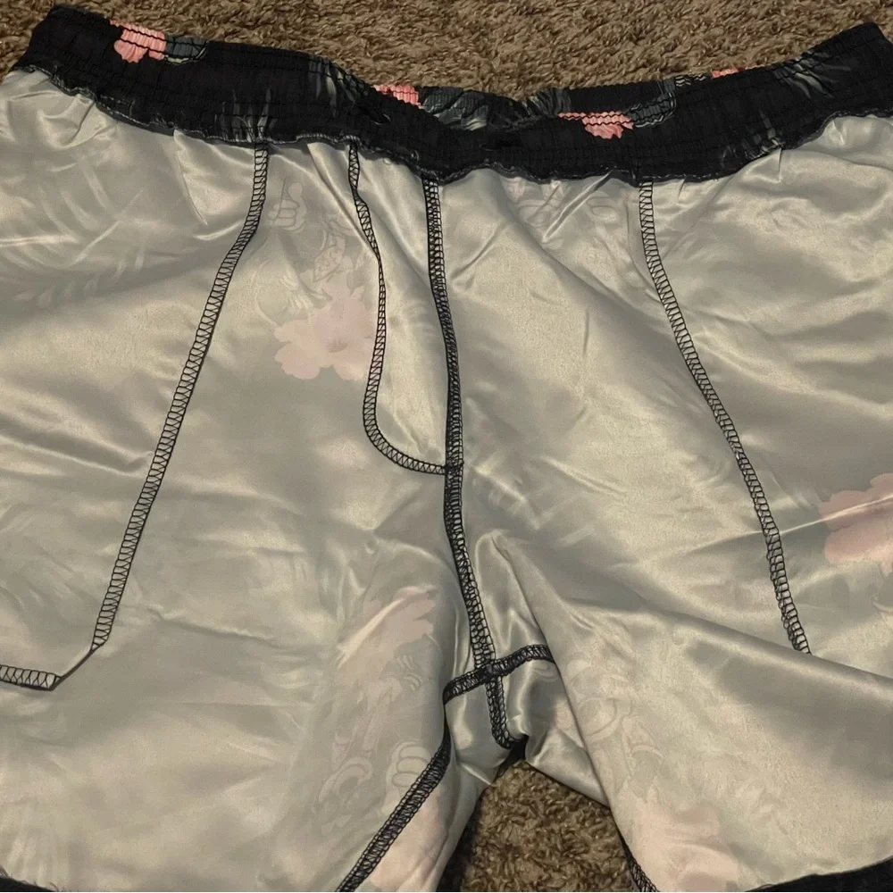 Disney Swim Shorts Mickey Mouse Hawaiian Bathing Suit Neff Men’s Size XL NEW - Picture 10 of 13